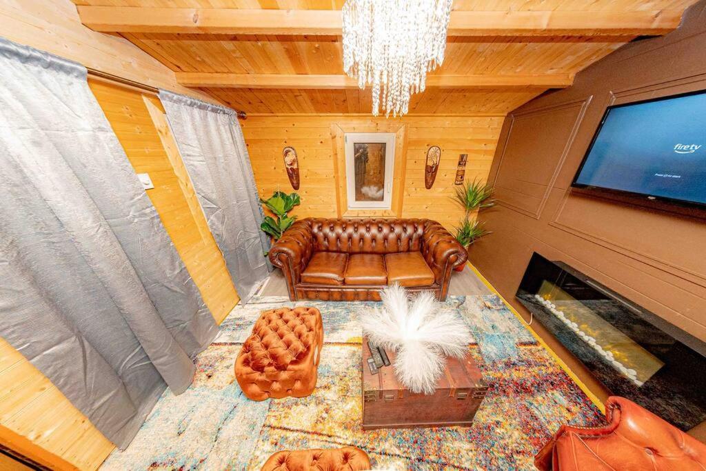 Unique Home W/Garden Hot Tub, Sauna & Cinema Room 런던 외부 사진